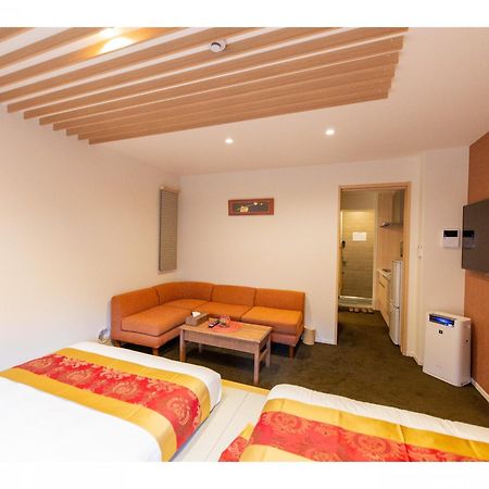 Grand Base Hiroshima Ekimae Aparthotel Exterior foto
